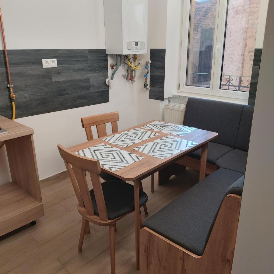 Arkad Center Apartman Segedin Dış mekan fotoğraf